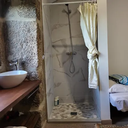 Cantinho Do Mourao Familial Com Terraco E Salamandra * ريبيرا دي بينا