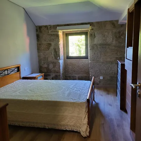 Cantinho Do Mourao Familial Com Terraco E Salamandra * ريبيرا دي بينا