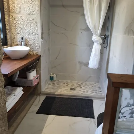 Cantinho Do Mourao Familial Com Terraco E Salamandra