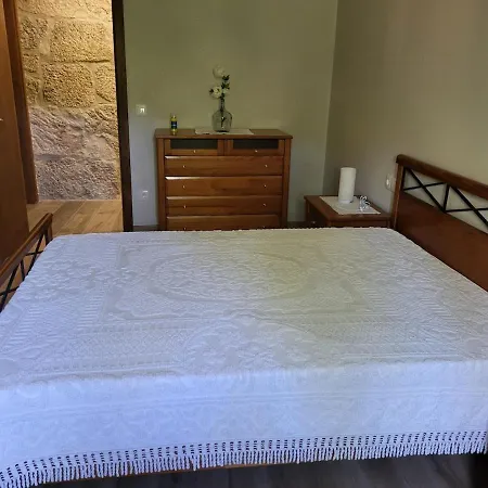 Cantinho Do Mourao Familial Com Terraco E Salamandra *