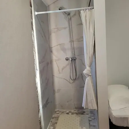 Nyaraló Cantinho Do Mourao Familial Com Terraco E Salamandra *