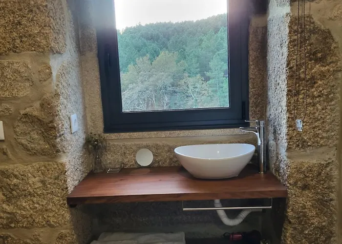 Cantinho Do Mourao Familial Com Terraco E Salamandra Ferienhaus