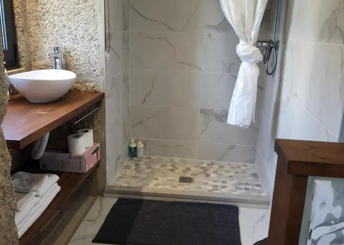 Cantinho Do Mourao Familial Com Terraco E Salamandra