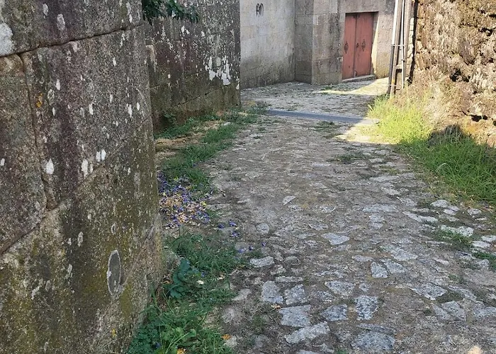 Cantinho Do Mourao Familial Com Terraco E Salamandra *