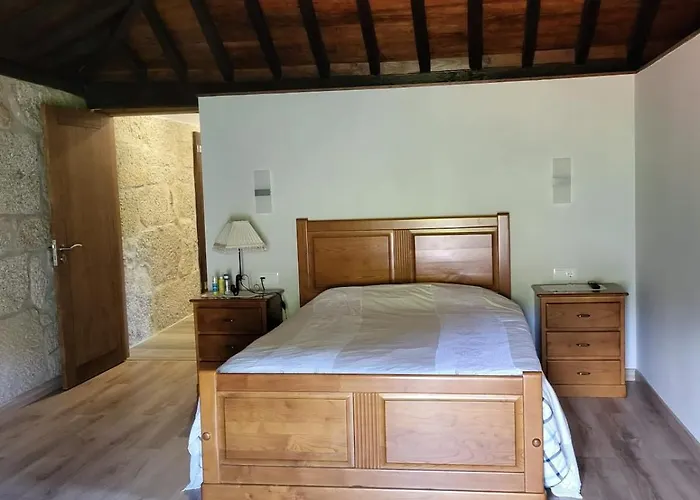 Cantinho Do Mourao Familial Com Terraco E Salamandra Ferienhaus Ribeira de Pena