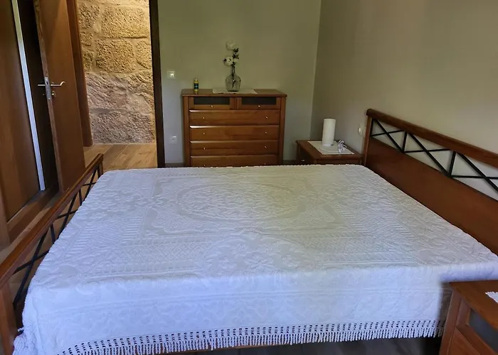 Cantinho Do Mourao Familial Com Terraco E Salamandra *